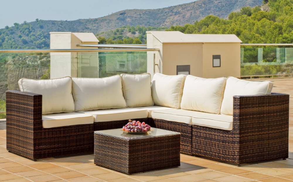 Nos jardins e muito comum optar por sofás modulares - Sofá CALABRIA sofas modulares