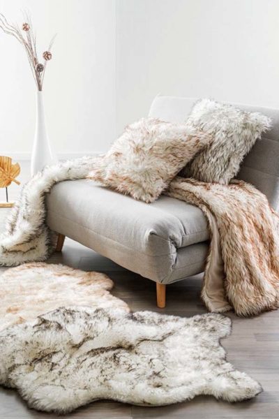 A manta WOLF também pode ser utilizada com propósito decorativos manta sofa